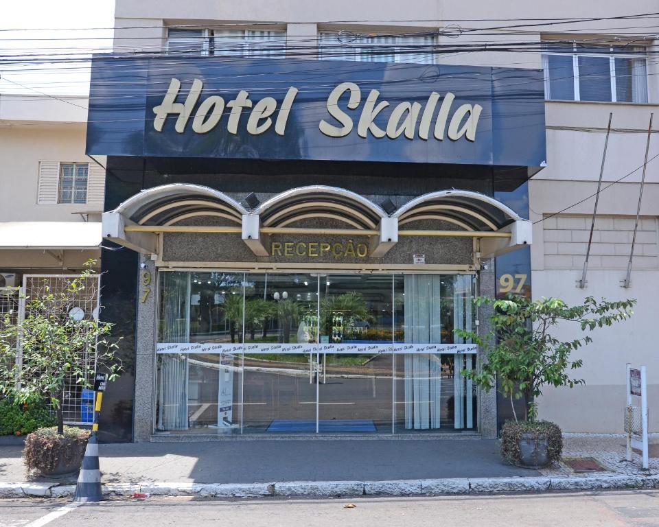 No centro da RMC (Região Metropolitana de Campinas) o Skalla Hotel está pronto para lhe proporcionar conforto, qualidade e o melhor preço da região.